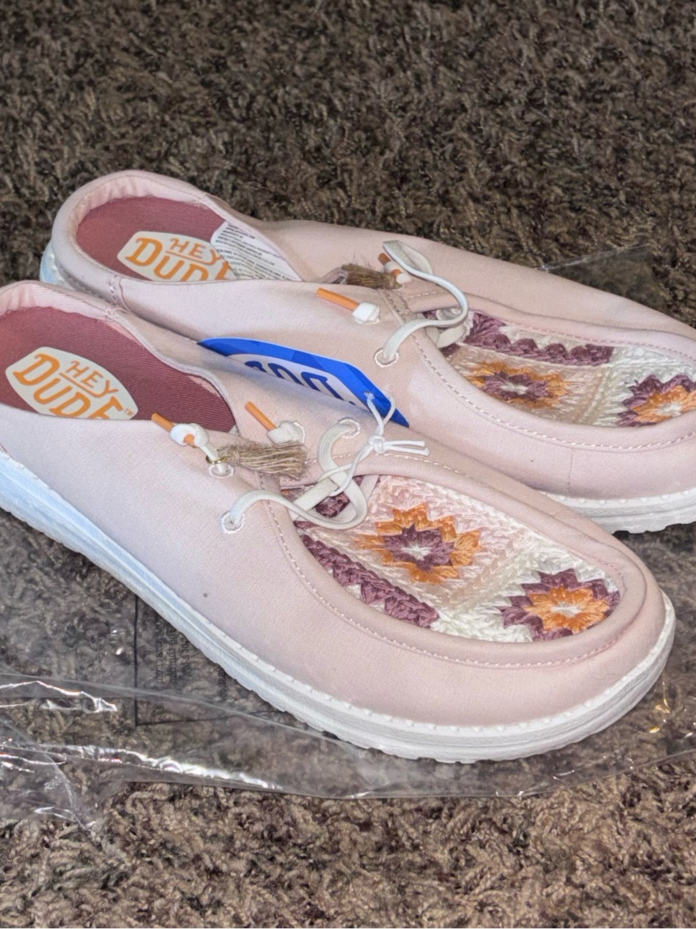 Hey Dude Wendy Slip Size 10 US Pale Pink /Multi Cottage Crochet Mule